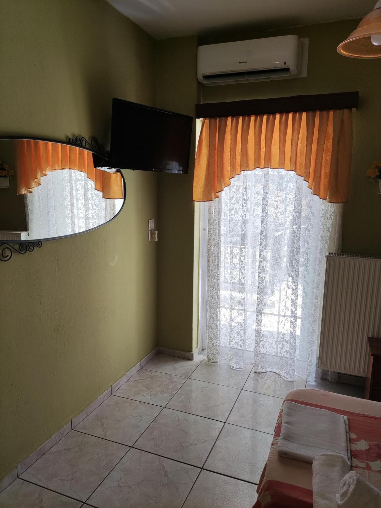 Elli Hostel Olympiaki Akti
