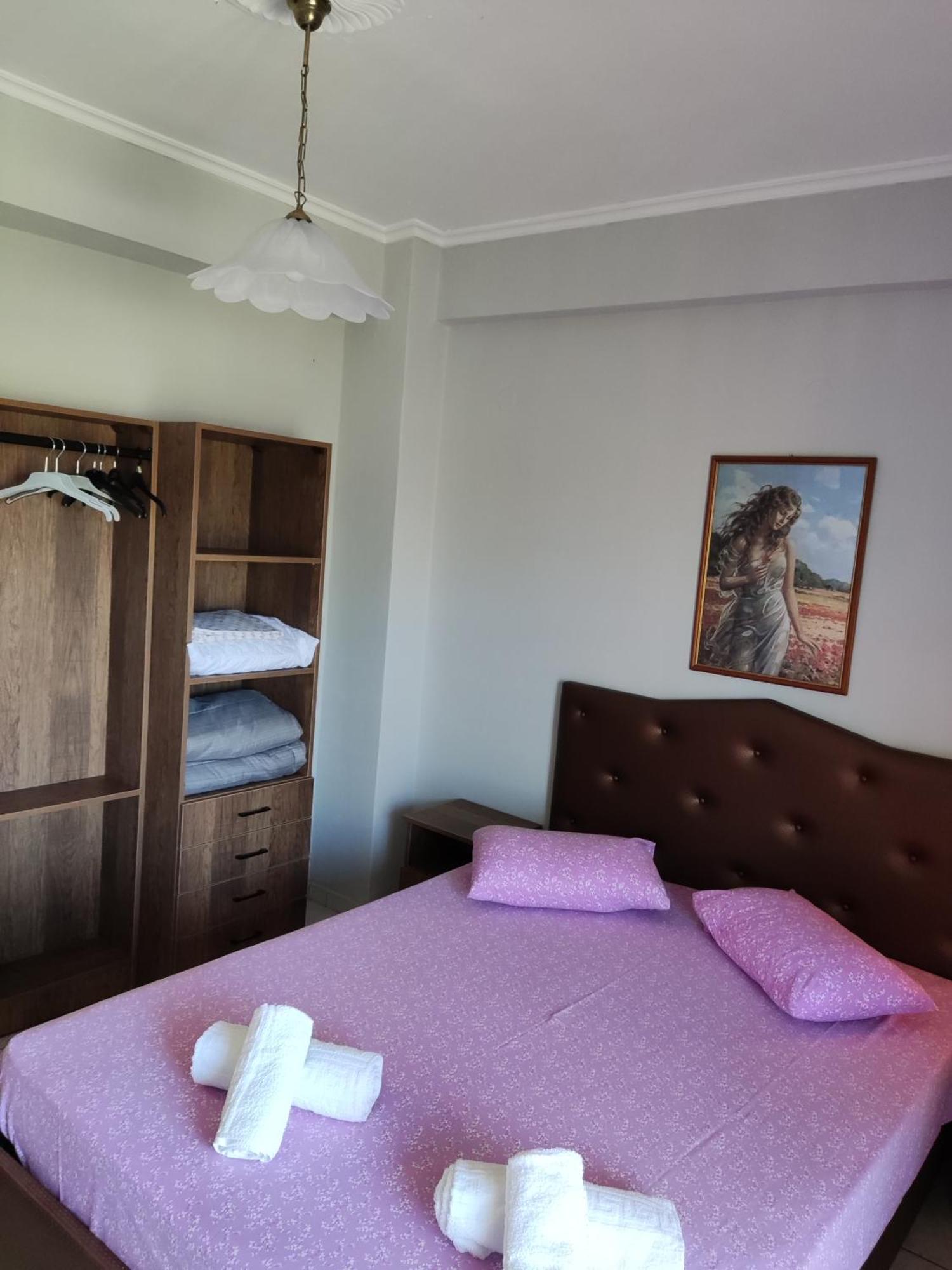 Hostel Elli *