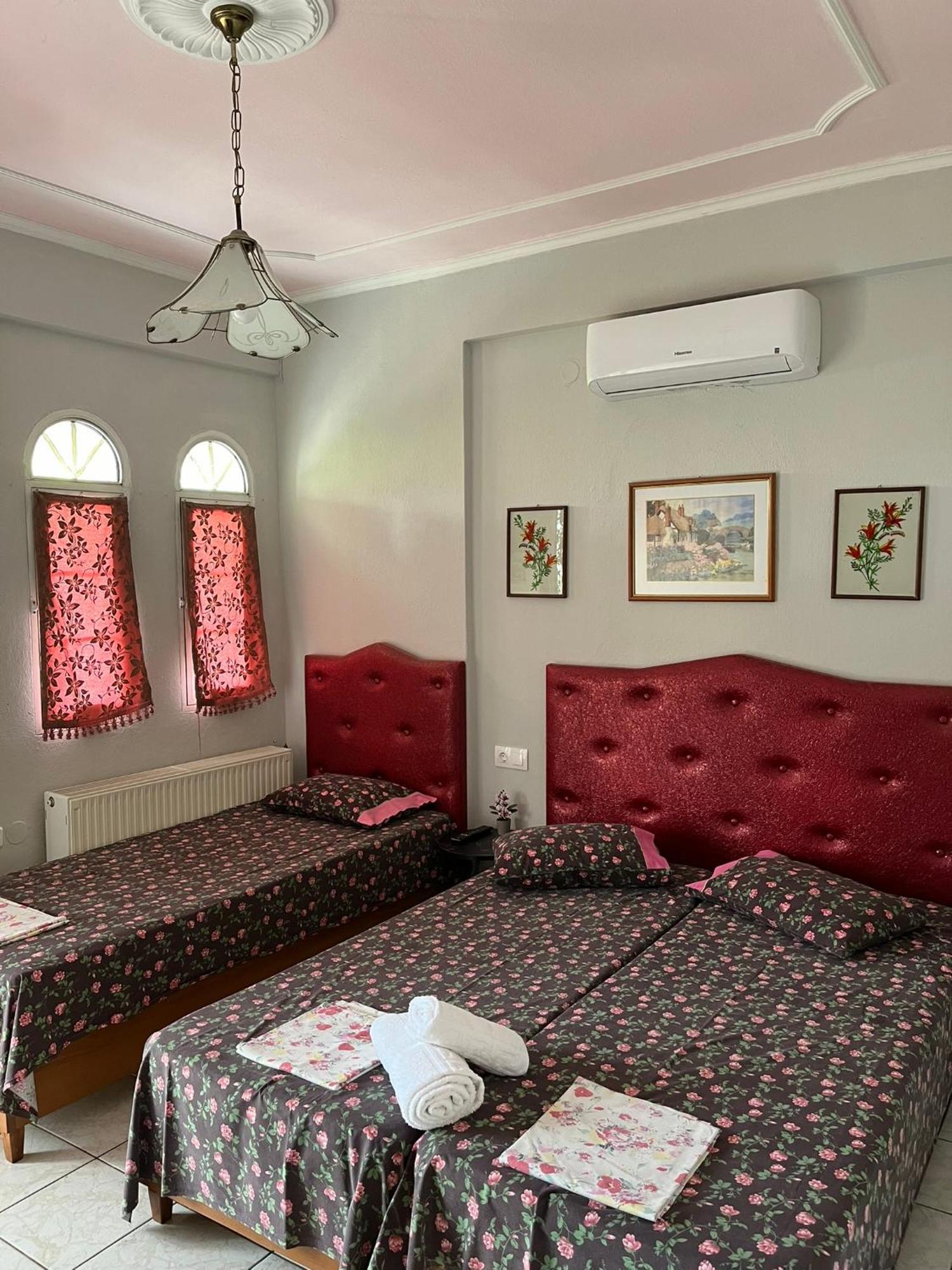 Hostel Elli